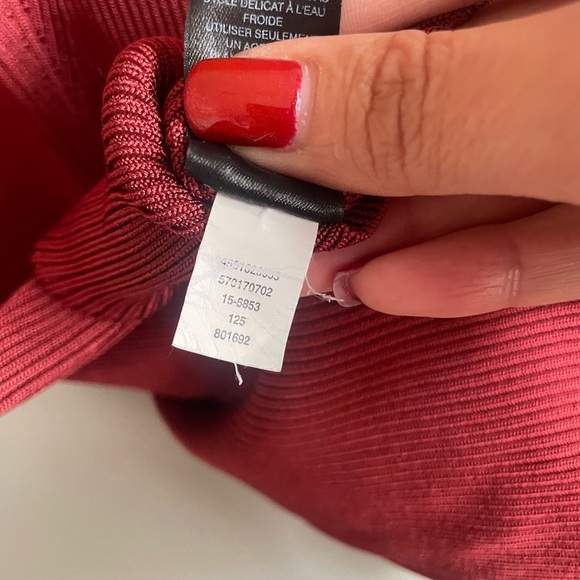 White House Black Market Red Ribbed Tank Top - Picture 3 of 6